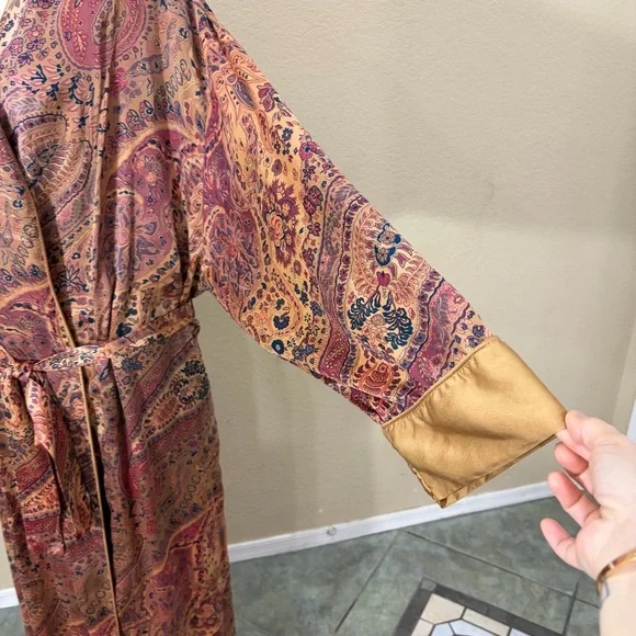 Vintage 1990s Victoria’s Secret Gold Label Silk Robe SZ M Lingerie Quiet luxury - Picture 4 of 10
